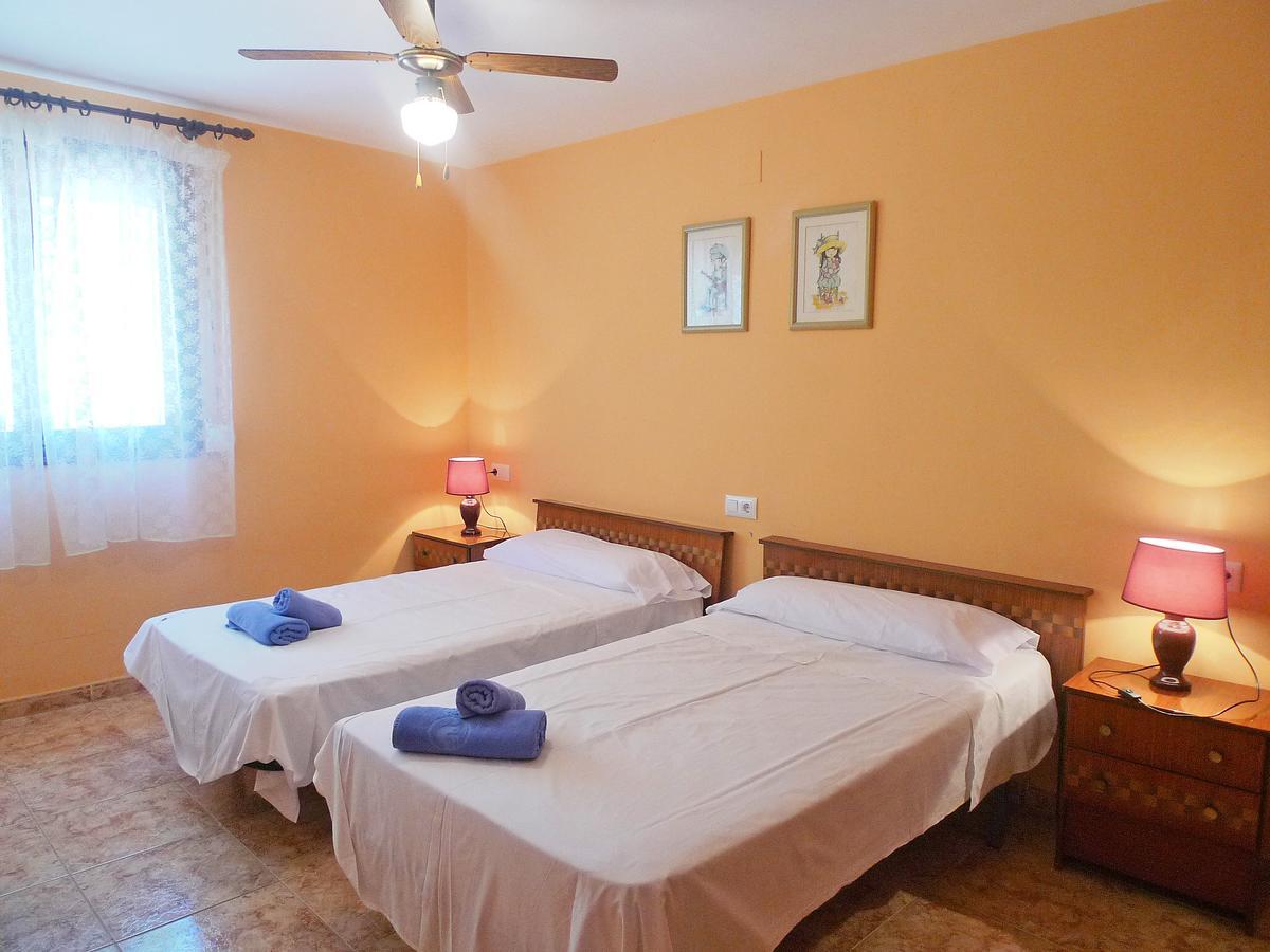 Holiday Home El Rinconcito By Interhome Л'Ампола Екстериор снимка